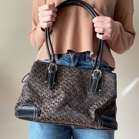 Elegant Black and Brown Handbag - Picture 4 of 9